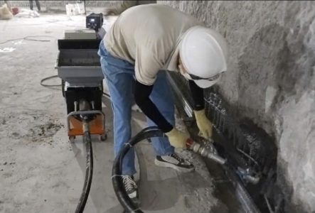 Máy phun vữa trát tường